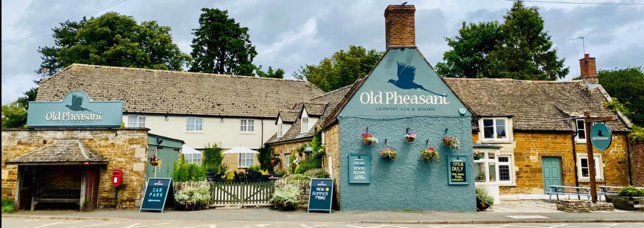 The Old Pheasant Hotel Glaston Buitenkant foto