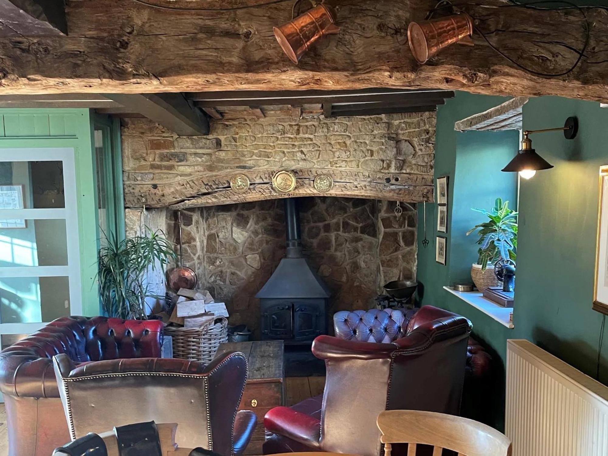 The Old Pheasant Hotel Glaston Buitenkant foto