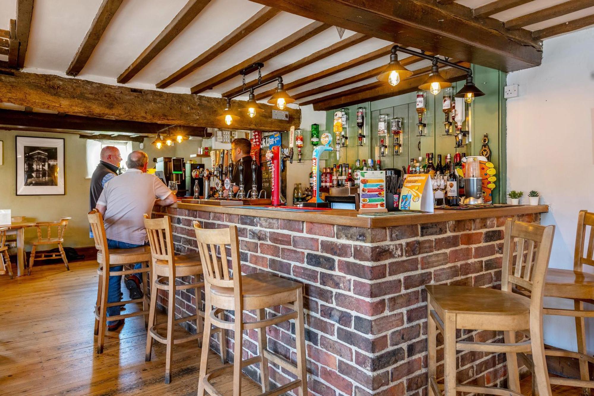 The Old Pheasant Hotel Glaston Buitenkant foto